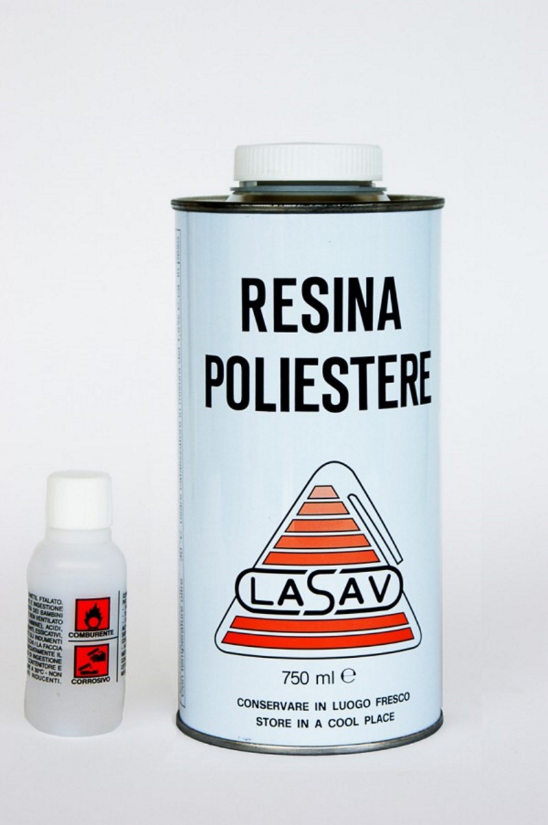 Resina poliestere liquida 750ml + catalizzatore 